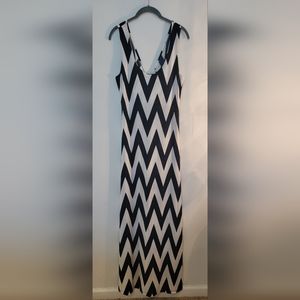Blue and White Long Fitting Summer Dress, Size XL (RUNS SMALL!)